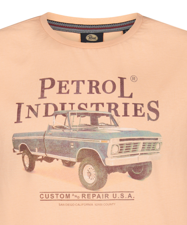 Petrol t-shirt logo oranje detail Petrol T-shirt classic logo | Licht oranje